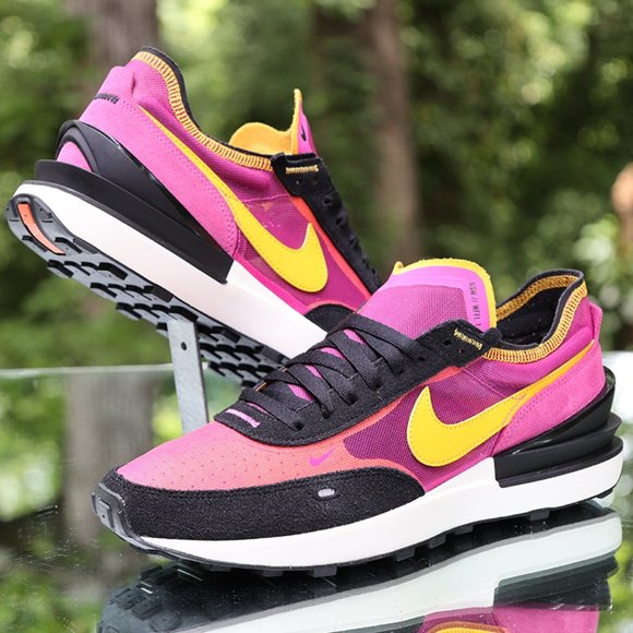 Nike Waffle One Active Fuchsia Men’s Size 10.5 main image 14